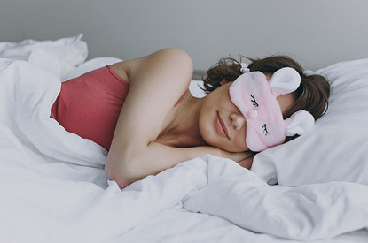 Грязная наволочка, смартфон и мамин крем: ошибки, которые приводят к проблемам с кожей