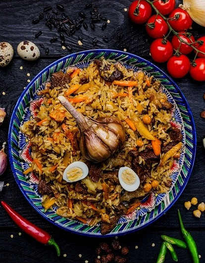 Тушеное мясо, плов и еще 7 блюд, которые лучше всего готовить в казане (с рецептами)