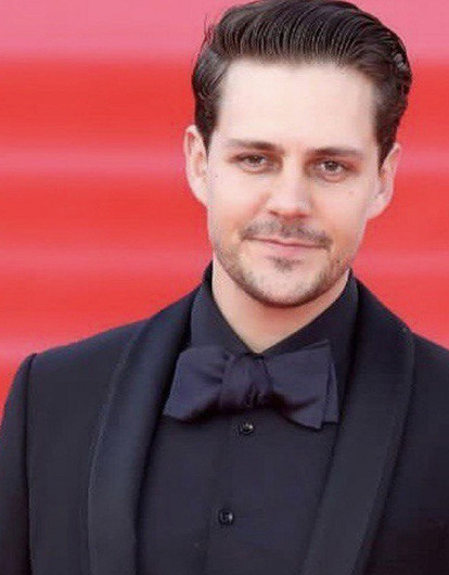 Милош Бикович: биография, роли и 5 звездных романов актера