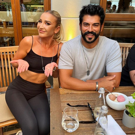 Бурак Озчивит: долгий путь к успеху, знакомство с женой и слухи об изменах