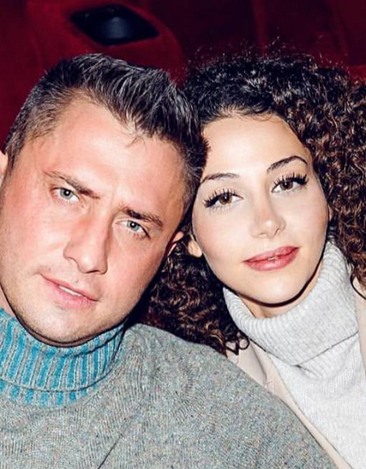 «Ей не особо нравится все, что сейчас происходит»: Муцениеце призналась, что дочь плакала из-за новой супруги Прилучного