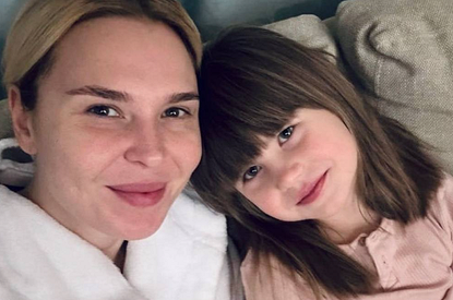 Вечеринка в стиле «Алисы в стране чудес»: дочь Пелагеи отпраздновала 6-летие без отца