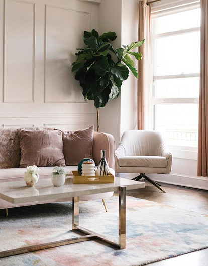 Как сделать темную комнату светлее и уютнее: 7 работающих способов