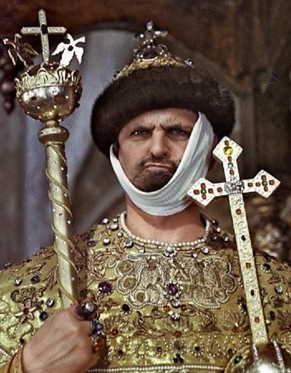 Взорвал Никулина, заставлял пить Вицина: 10 малоизвестных фактов о съемках фильмов Гайдая