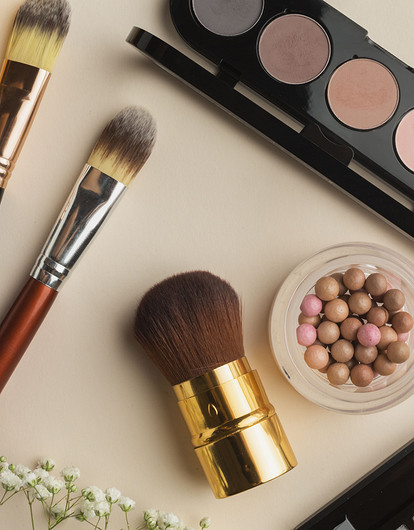 Бьюти-реанимация: 5 простых лайфхаков, как продлить жизнь косметике