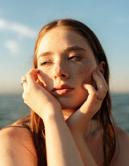 «Не хочу и не буду»: 5 историй асексуалов о том, как они к этому пришли