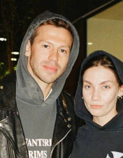 Карина Истомина впервые рассказала историю знакомства с Федором Смоловым