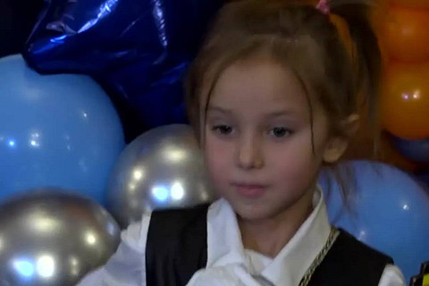 Елена Захарова впервые вышла в свет с 6-летней дочкой