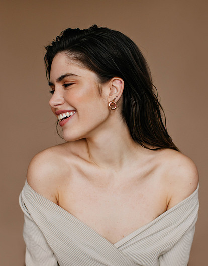 10 стильных причесок для свидания, от которых в восторге все мужчины