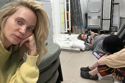 Глюкоза с семьей прячется в бомбоубежище в Израиле