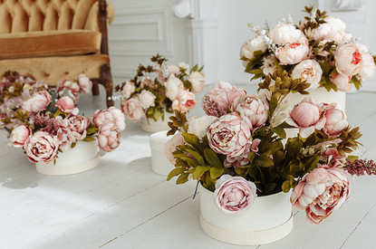 Можно ли держать дома искусственные цветы: 5 опасностей, о которых многие не знают