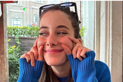 Бериль Позам: биография, личная жизнь и фото очаровательной звезды сериала «Зимородок»