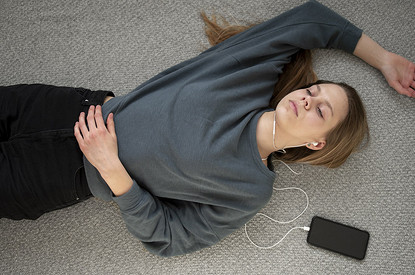 Это страшнее курения и ожирения: ВОЗ создала комиссию по борьбе с одиночеством