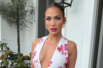 Новый образ Дженнифер Лопес восхитил поклонников (фото)