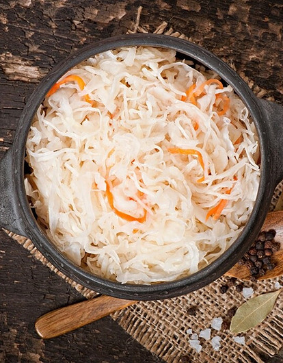 Польза квашеной капусты и кому ее есть нельзя
