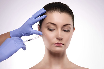 Биоревитализация или мезотерапия: эксперт рассказывает, какая процедура эффективнее и в чем их отличия