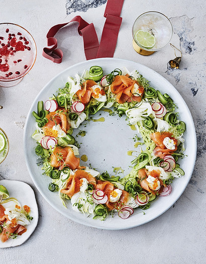 Салаты на Новый год 2024: 10 необычных рецептов