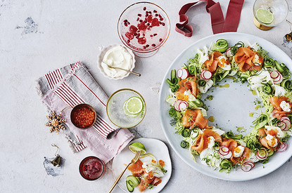 Салаты на Новый год 2024: 10 необычных рецептов