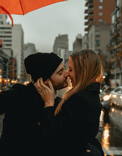 От сжигания калорий до улучшения работы мозга: польза поцелуев для здоровья