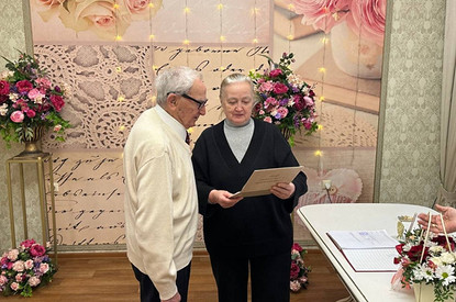 Свадебный рекорд: 100-летний житель Нижнего Новгорода женился на молодой невесте