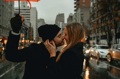 От сжигания калорий до улучшения работы мозга: польза поцелуев для здоровья