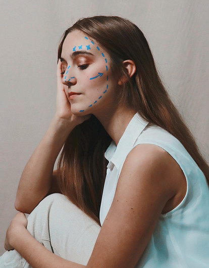 Пластическая операция: по каким признакам можно распознать вмешательство хирурга