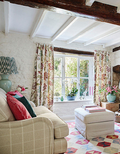 Какие шторы сейчас в моде: персиковый цвет, природные мотивы и другие тренды 2024 года