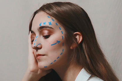 Пластическая операция: по каким признакам можно распознать вмешательство хирурга