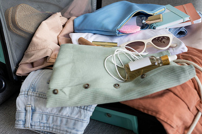 Как сложить вещи в чемодан, чтобы все поместилось и не помялось