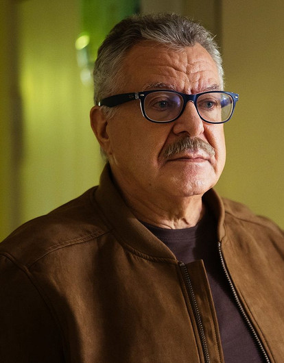 Андрей Ургант: биография, личная жизнь и новая жена актера, которая моложе его на 20 лет