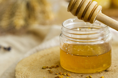 Целебные свойства меда и сколько можно есть в день