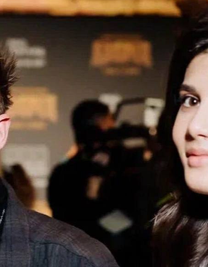 Стало известно, как на самом деле Александр Петров встретил будущую жену