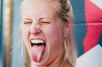 Как убрать запах изо рта: научные и домашние методы