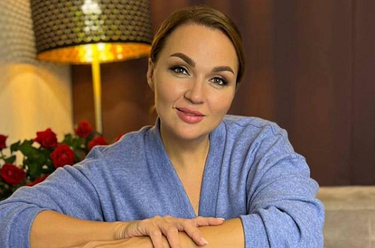 Беременная Надежда Ангарская вышла замуж