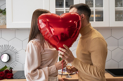 Тараканы для бывших: 4 странных и необычных акции ко Дню Святого Валентина