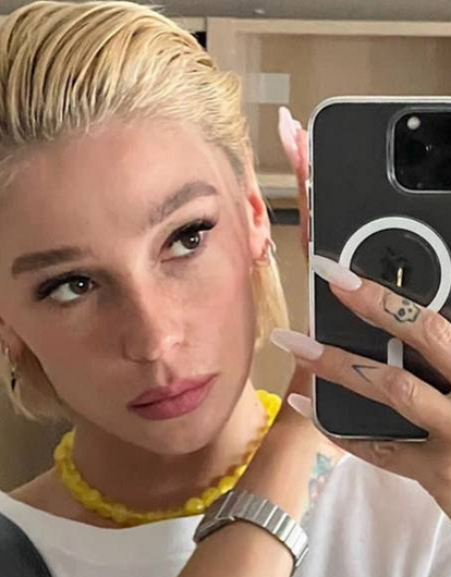 Настя Ивлеева отдыхает в компании 20-летнего актера