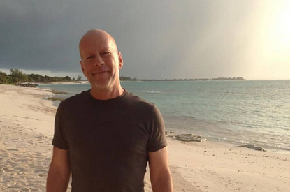 «Методов лечения этой болезни нет»: Брюсу Уиллису поставили неизлечимый диагноз