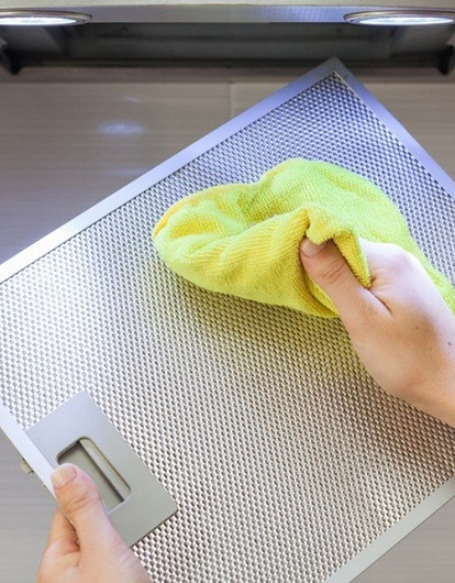 15 простых и эффективных способов почистить вытяжку на кухне