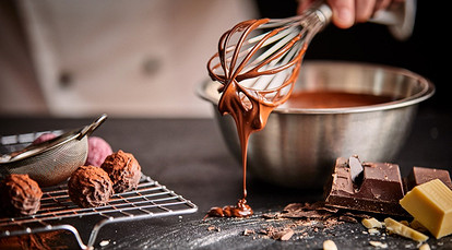 Шоколад с орехами и сухофруктами рецепт – Американская кухня: Выпечка и десерты. «Еда»