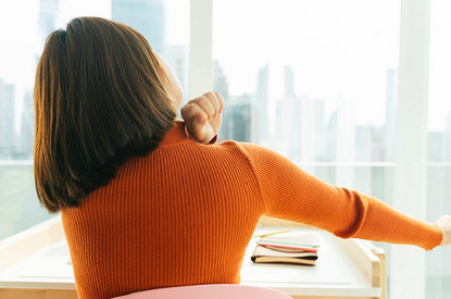 Снять боль и улучшить гибкость: 12 упражнений для растяжки спины