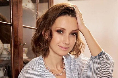«Отчим держал меня в сексуальном рабстве»: Анастасия Цветаева сделала жуткое признание