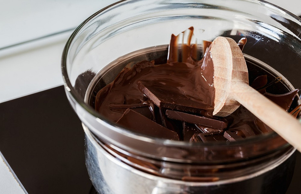 Как растопить шоколад в домашних условиях: 6 простых способов