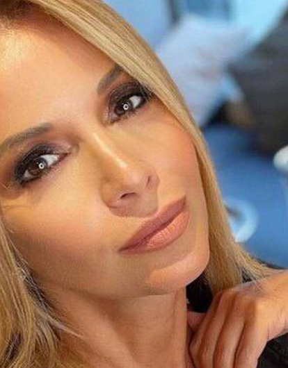 Ольга Орлова впервые после родов показала фигуру