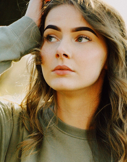 «Это вам не кофта!»: в чем разница между свитшотом, лонгсливом и худи