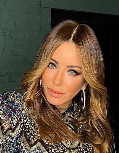 «Ощущаю женское счастье»: Ани Лорак впервые прокомментировала свой новый роман