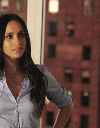 «Ее разочарованием стало то, что у Гарри очень мало денег»: Меган Маркл обвинили в лицемерии