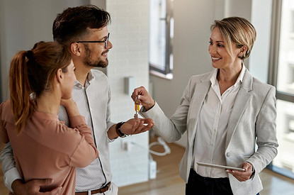 5 признаков риелторов-мошенников: как вовремя распознать обман при покупке квартиры