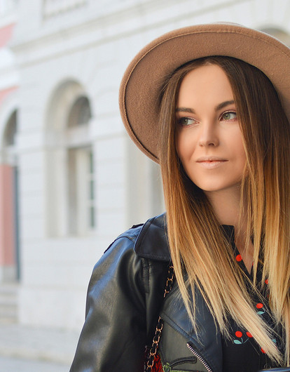 Шапка, спорт, излишки стайлинга: в каких еще случаях тебе будет нужен пилинг для кожи головы