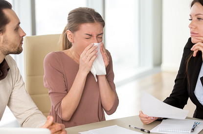 Аллергия на работу: как это проявляется и можно ли вылечиться, не увольняясь