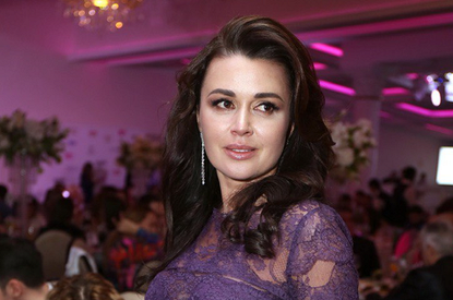 Стали известны новые подробности состояния тяжелобольной Анастасии Заворотнюк